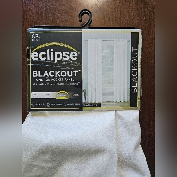 Eclipse blackout curtain - Picture 2 of 5
